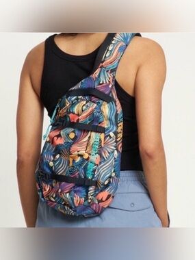 Patagonia Atom 8L Sling Bag Joy Pitch Blue